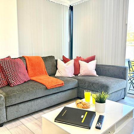 Evergreen Lodge - Two Bed Lux Flat - Parking, Garden, Patio, Wifi, Netflix - Close To Blenheim Palace & Oxford - F3 キッドリントン エクステリア 写真