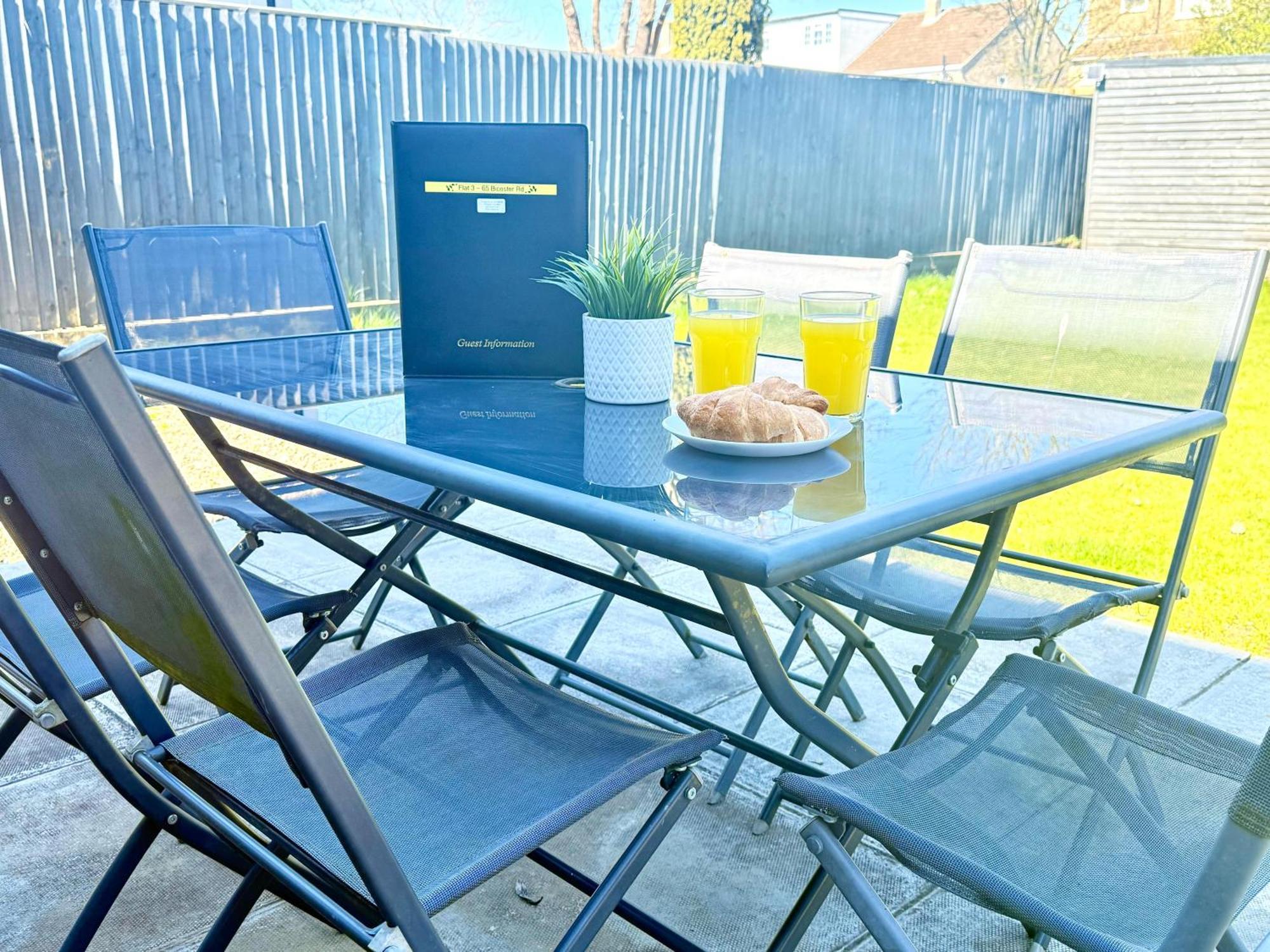 Evergreen Lodge - Two Bed Lux Flat - Parking, Garden, Patio, Wifi, Netflix - Close To Blenheim Palace & Oxford - F3 キッドリントン エクステリア 写真